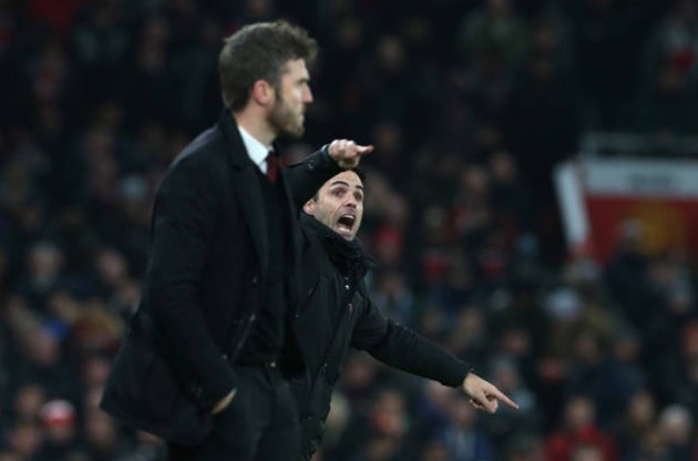 Mikel Arteta frustrated with costly Arsenal errors in Man United defeat but insists team are improving - Bóng Đá