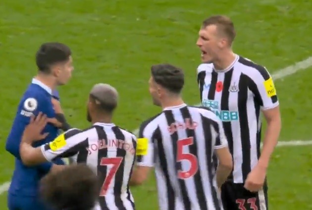 Havertz lao vào ăn thua đủ với sao Newcastle - Bóng Đá