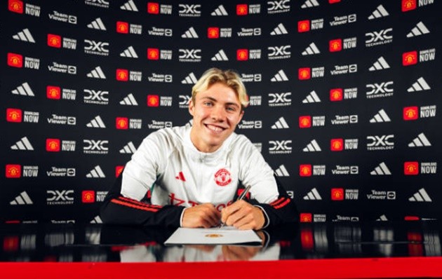 Hojlund - Bóng Đá