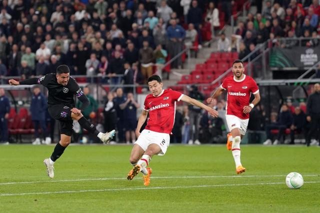 CLB Premier League thứ 2 có cơ hội vô địch cúp châu Âu mùa này - Bóng Đá