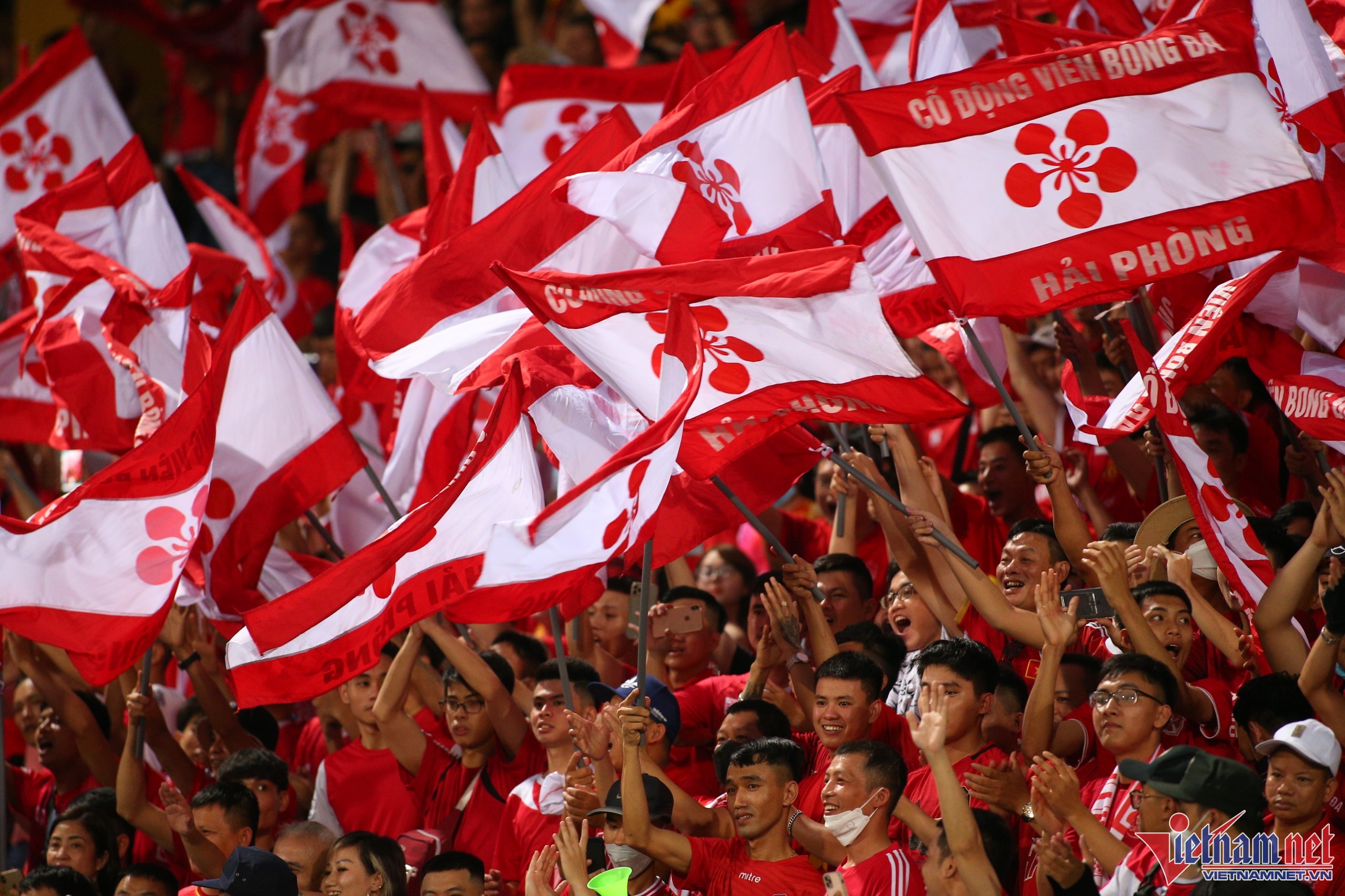 CLB Hải Phòng đề nghị Hà Nội FC tài trợ vé vào sân Hàng Đẫy - Bóng Đá