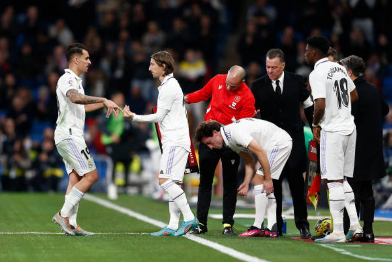 Ancelotti: “Kroos and Modrić have come off the bench to score goals, so maybe they can contribute like this” - Bóng Đá