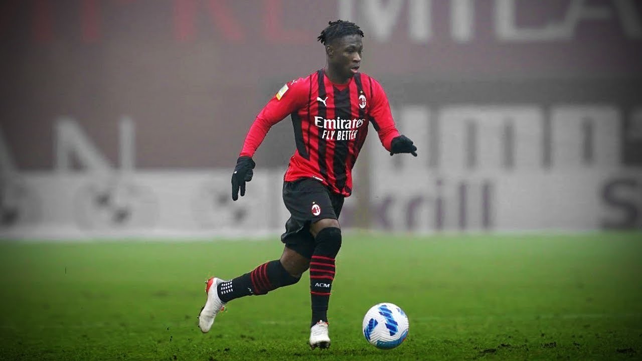 Sao trẻ Milan ngỡ như đang mơ khi ghi bàn thắng đầu tiên cho đội bóng - Bóng Đá