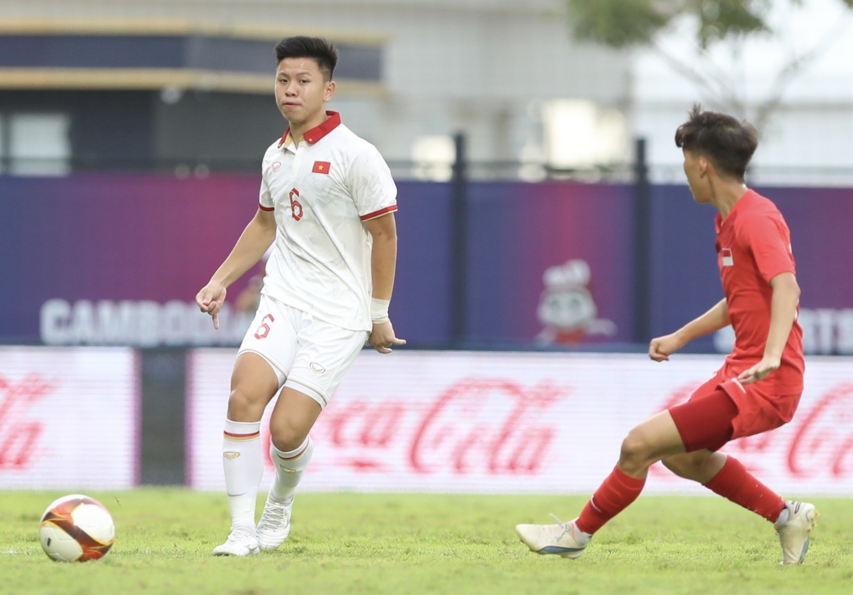 U22 Việt Nam hạ U22 Singapore: Xuất sắc Thái Sơn, Văn Tùng - Bóng Đá
