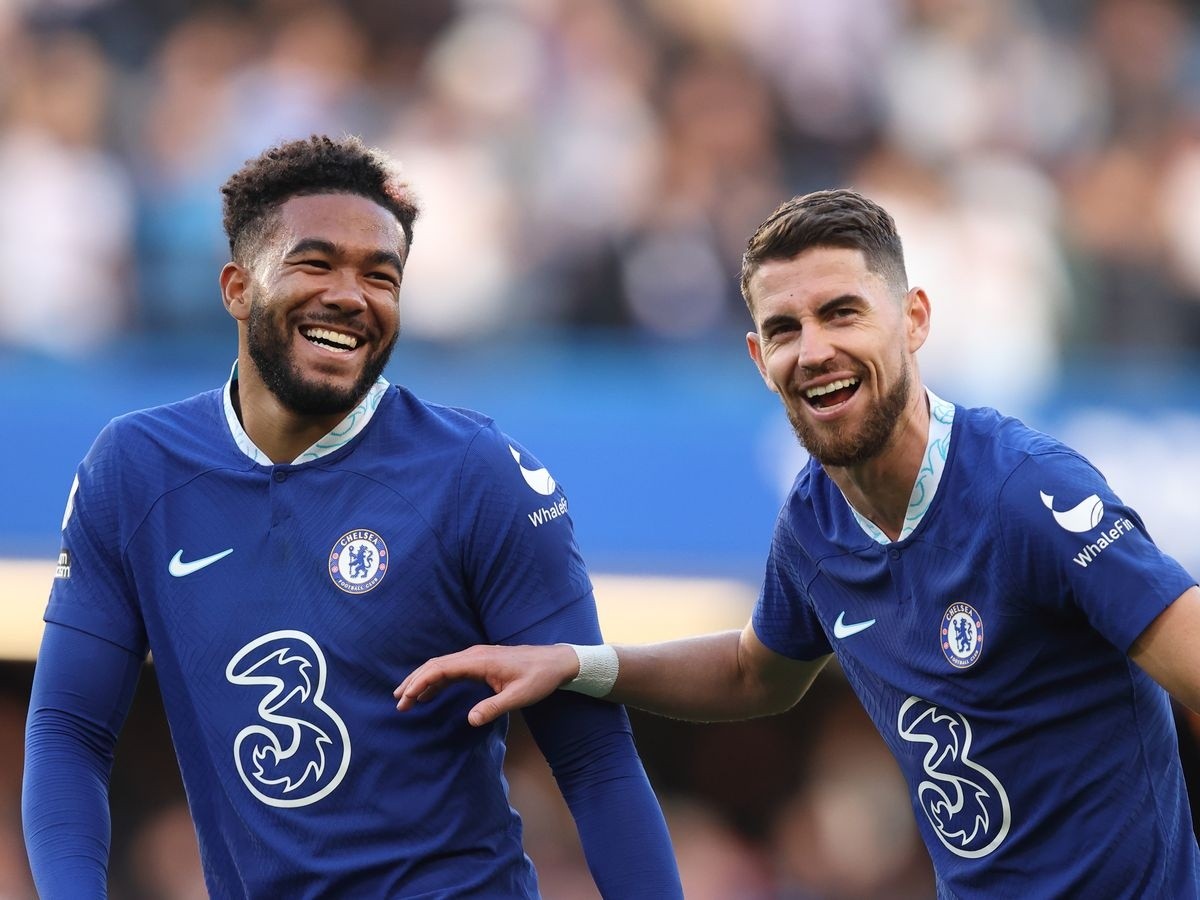 Haaland ghi bàn nhiều hơn 9 đội Premier League mùa này - Bóng Đá