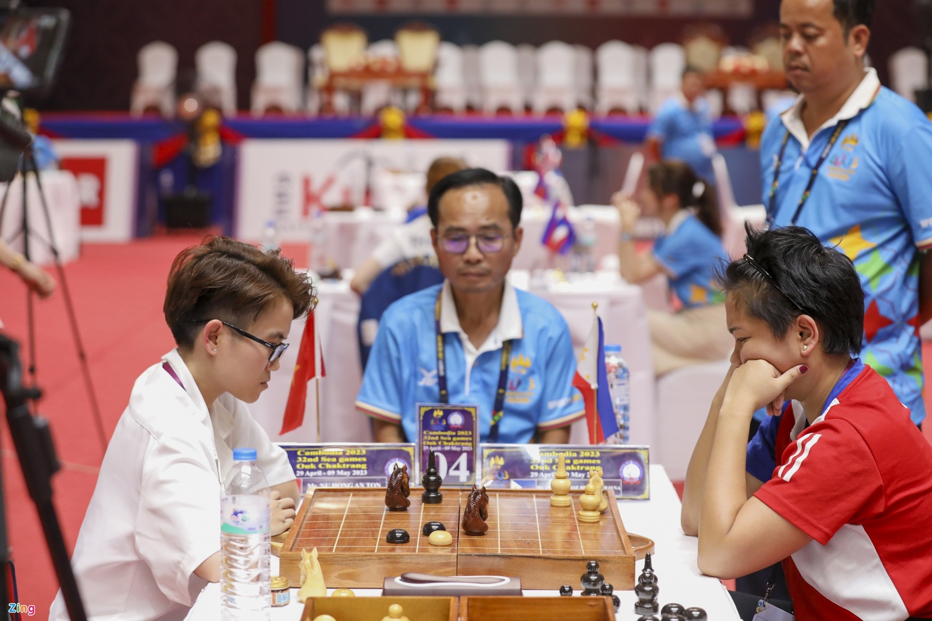 Cờ ốc Việt Nam mang về huy chương vàng đầu tiên tại SEA Games 32 - Bóng Đá