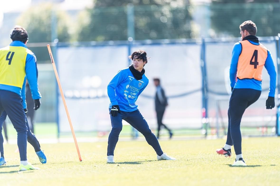Công Phượng không được đăng ký ngày Yokohama ra quân tại J League 2 - Bóng Đá