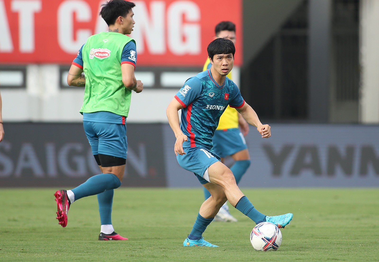 Nhận định Việt Nam vs Hong Kong: Thắng đẹp - Bóng Đá