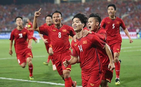 Tuyển Việt Nam: HLV Philippe Troussier thiếu gì? - Bóng Đá