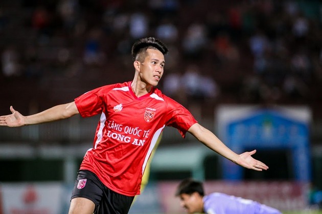 Lê Thanh Phong: Sát thủ mới của CLB Long An và giải Hạng Nhất - Bóng Đá