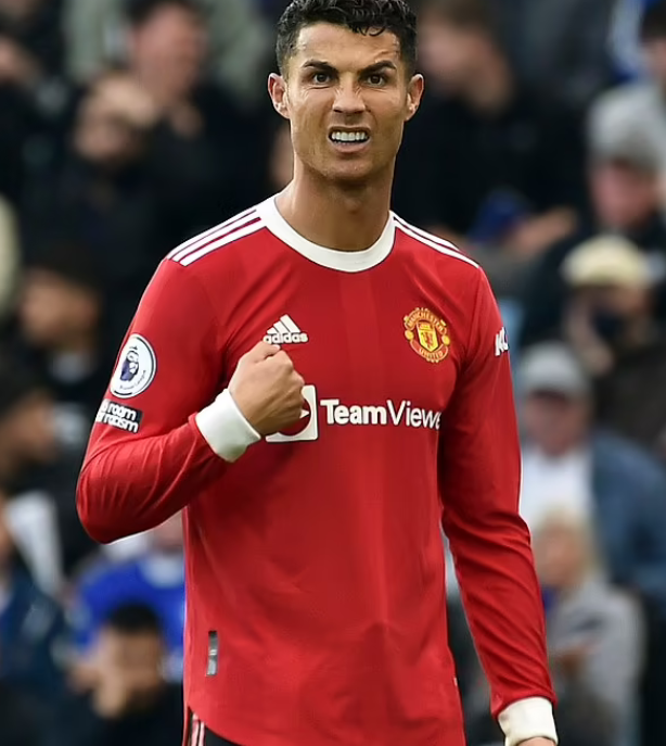 insists Jamie Carragher... who says Solskjaer 'CAN'T play five attacking players' - Bóng Đá