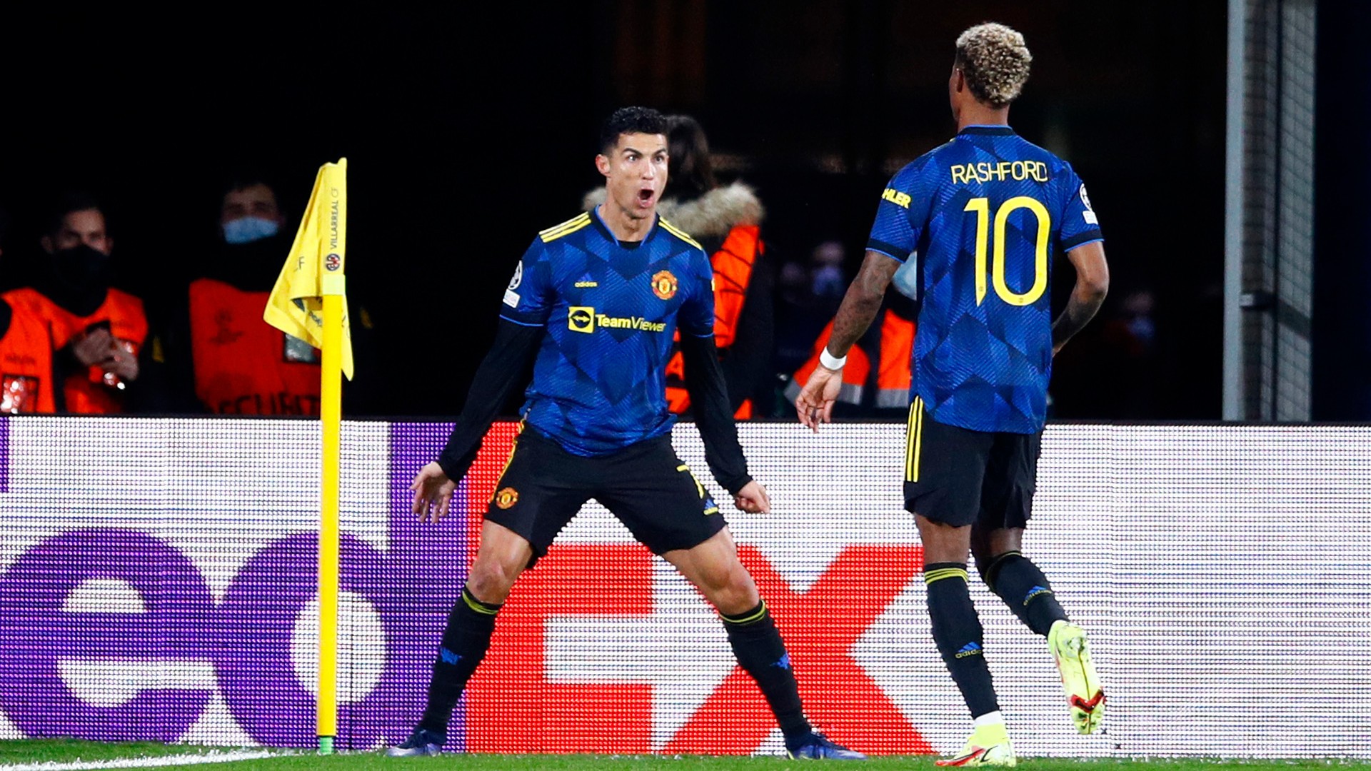 5 thay đổi của Carrick khi M.U hạ Villarreal: Vai trò mới của Ronaldo - Bóng Đá