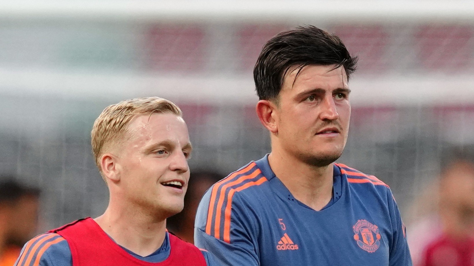 Romano on Maguire, Van de Beek absent - Bóng Đá