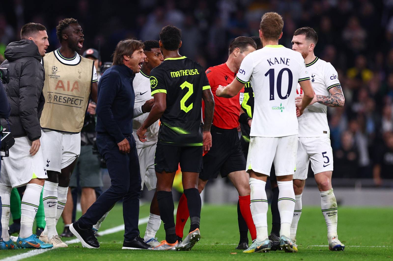Conte chưa hết cay cú VAR - Bóng Đá
