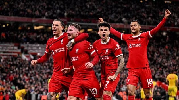 Jurgen Klopp makes Liverpool substitution admission after Mohamed Salah's angry response - Bóng Đá