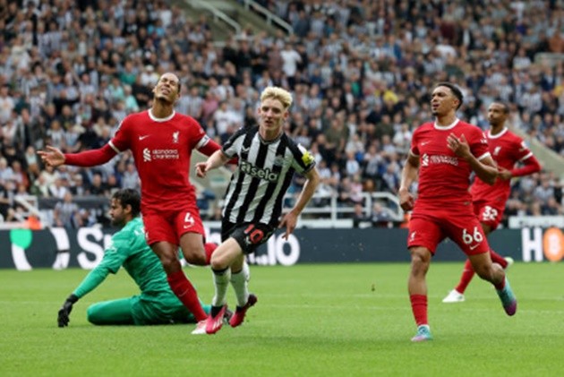 Sky Sports' Gary Neville at St James' Park:  