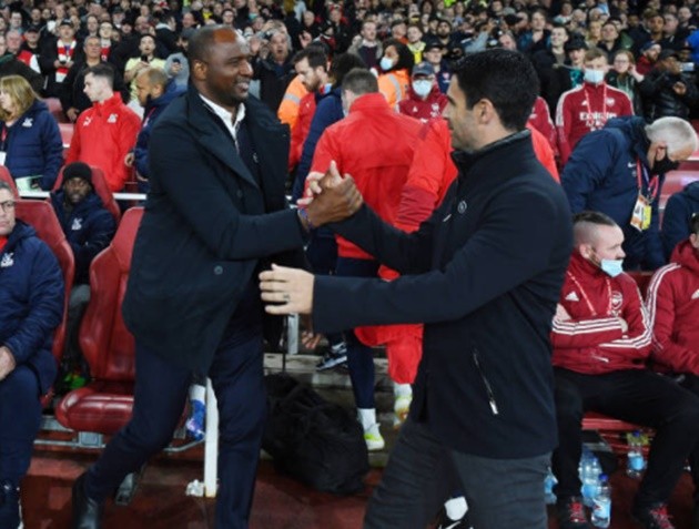 What Ramsdale did to stop Gabriel as Arsenal’s weaknesses exposed by Patrick Vieira’s Palace - Bóng Đá