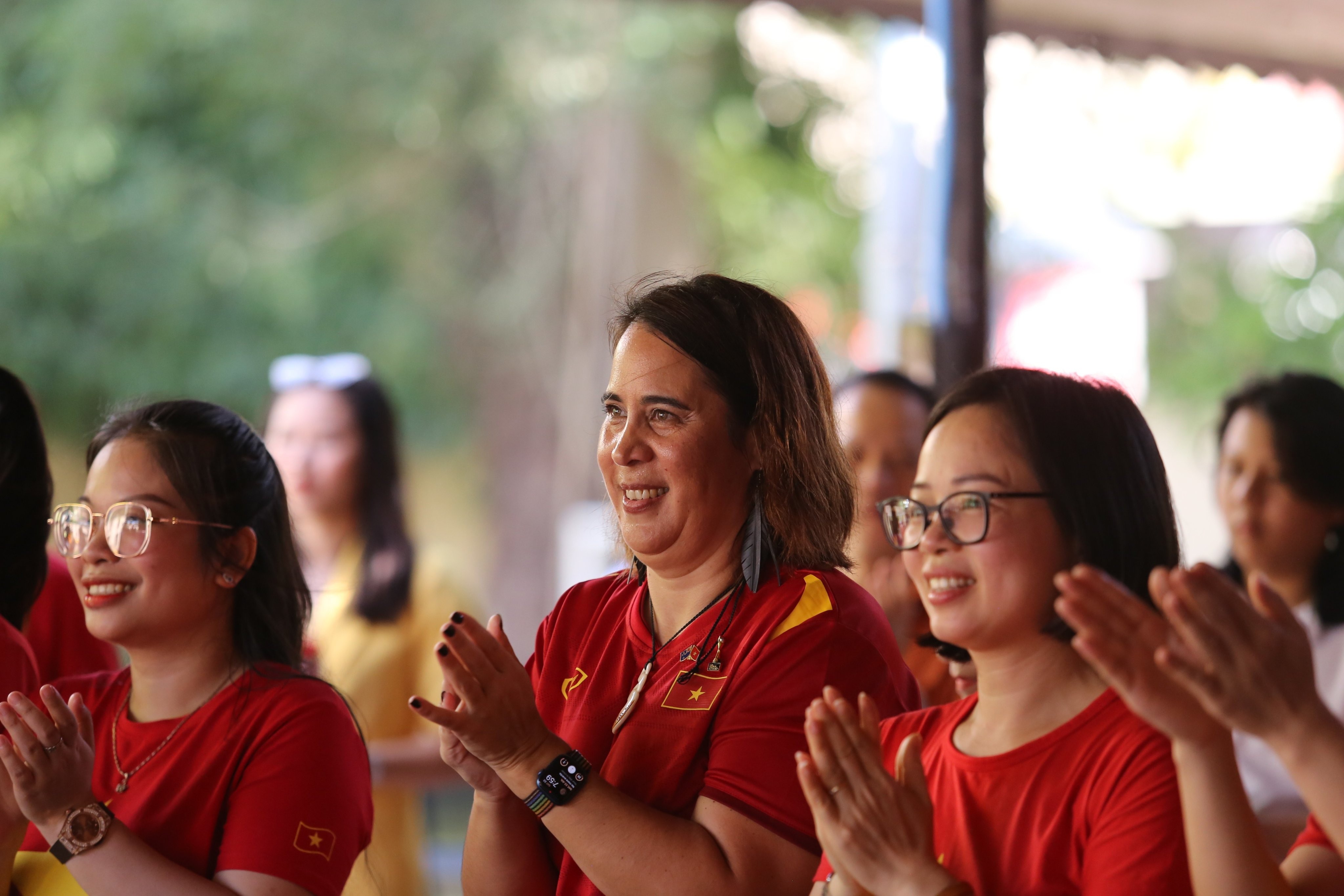 Đại sứ Mỹ hết lời khen ngợi thủ thành Kim Thanh - Bóng Đá