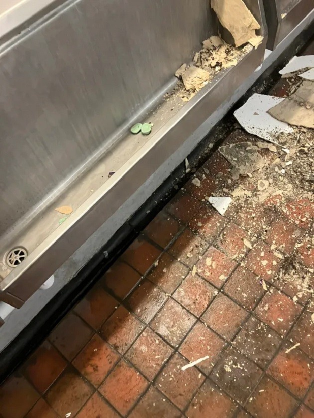BOG STANDARD Toilet roof at Premier League stadium collapses leaving gaping hole and smashed plaster all over floor - Bóng Đá