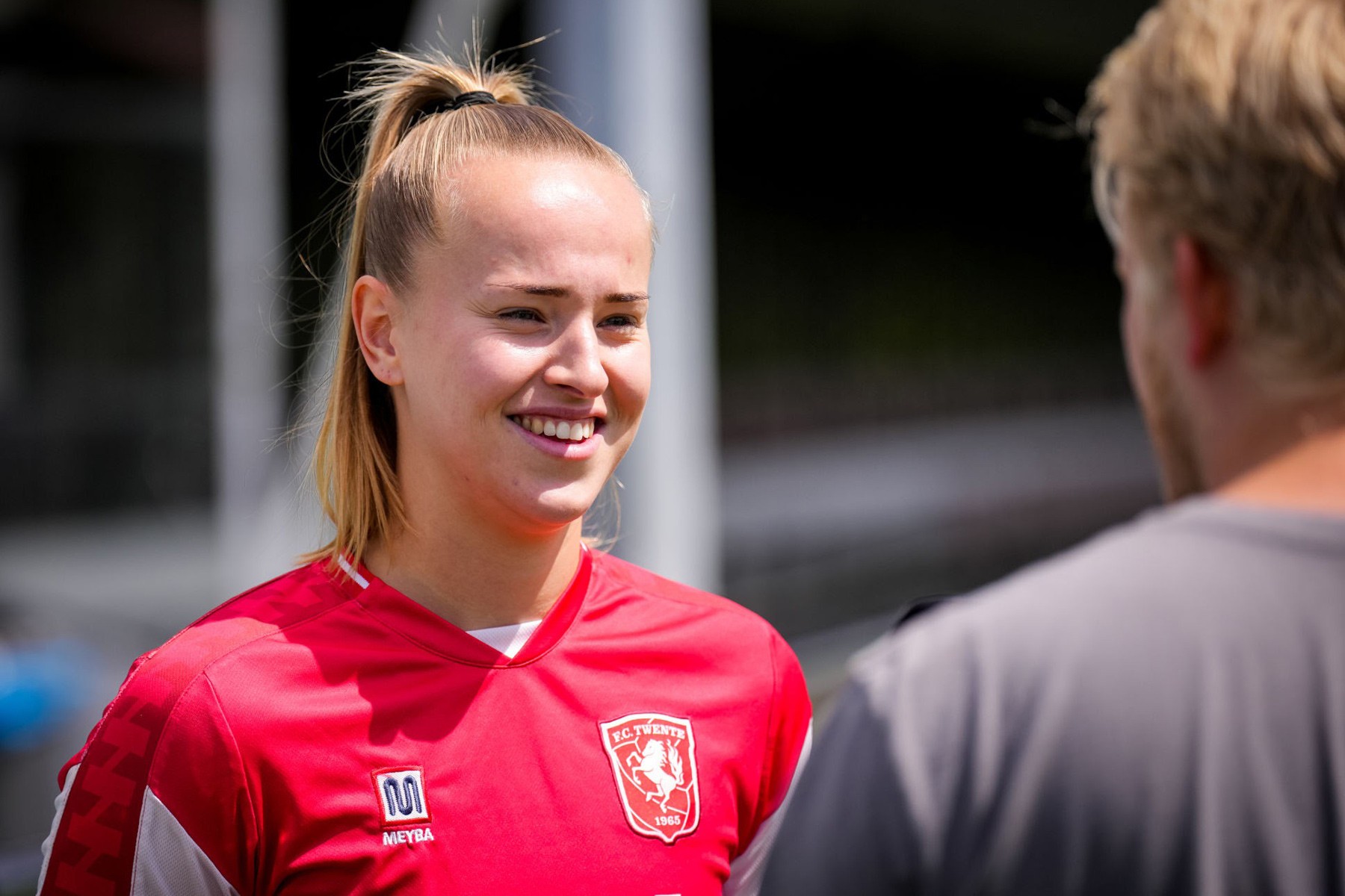 Nữ Việt Nam đấu Hà Lan: Bài học đẳng cấp thế giới - Bóng Đá