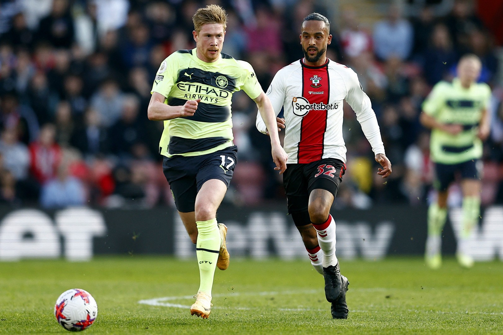 De Bruyne đạt 100 pha kiến tạo: Nhà vua của bóng đá Anh - Bóng Đá