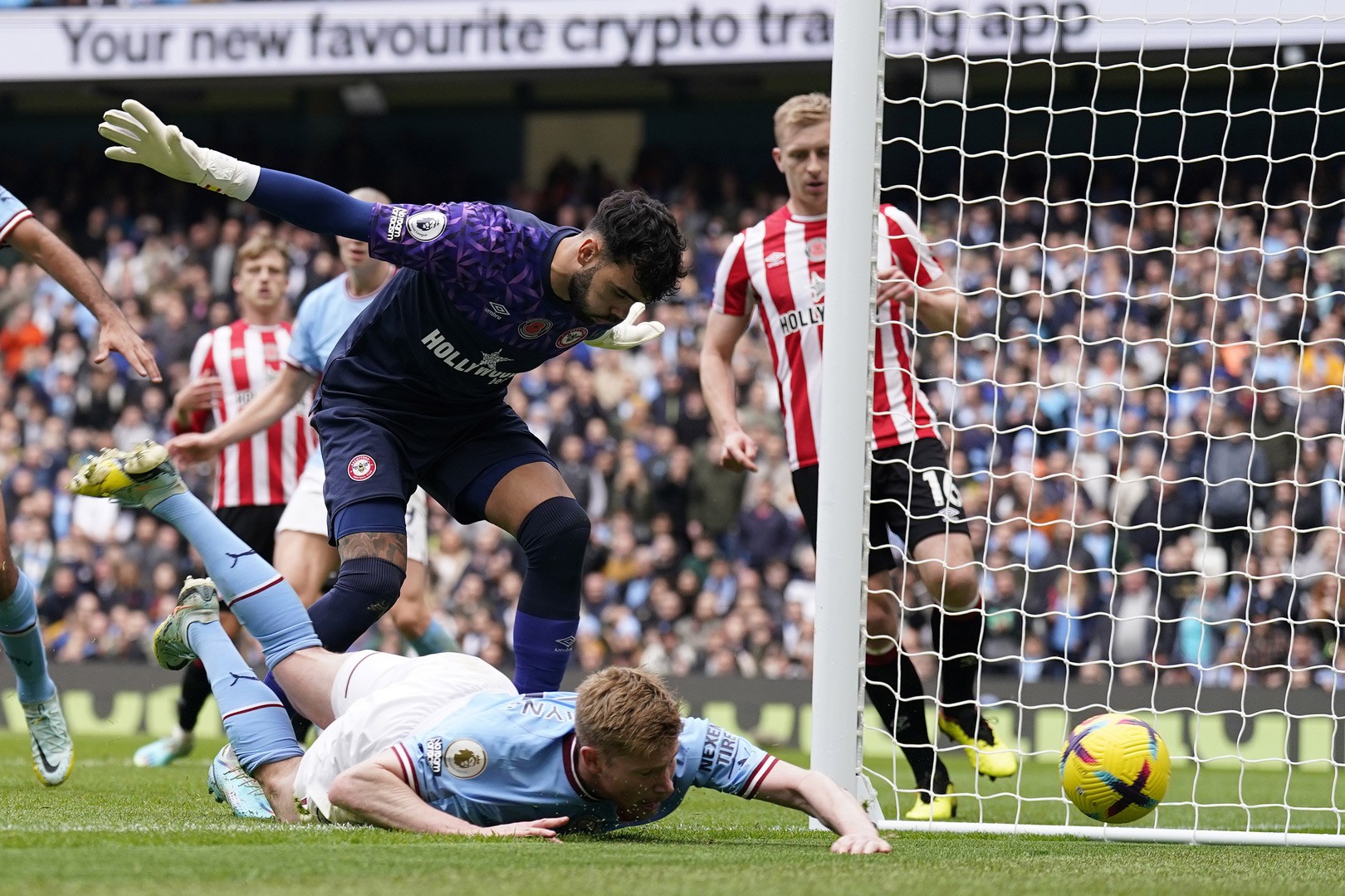 Chuyện gì đang xảy ra với Man City? - Bóng Đá