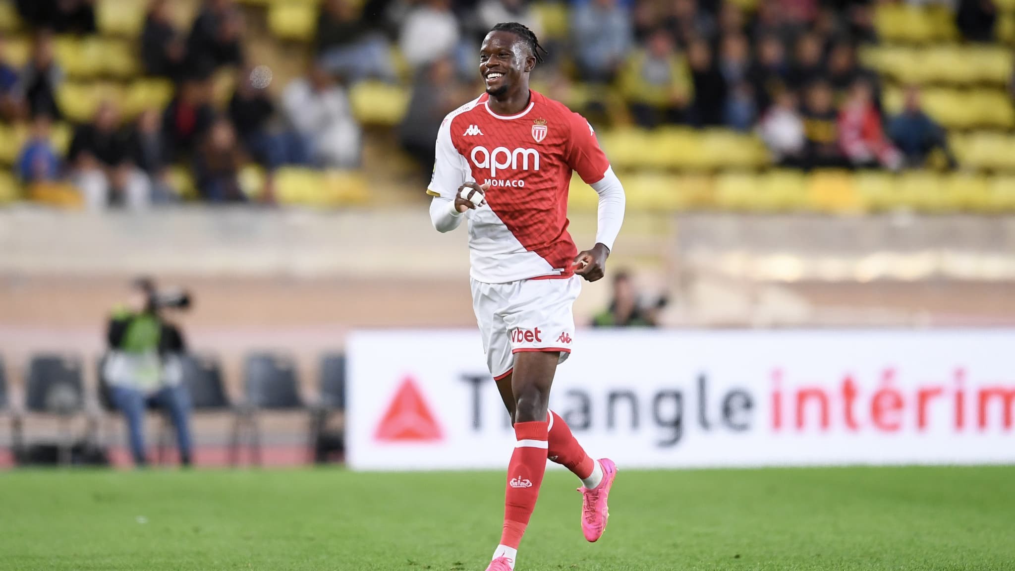 Cựu sao Chelsea đang thay đổi hoàn toàn hàng tiền vệ Monaco - Bóng Đá