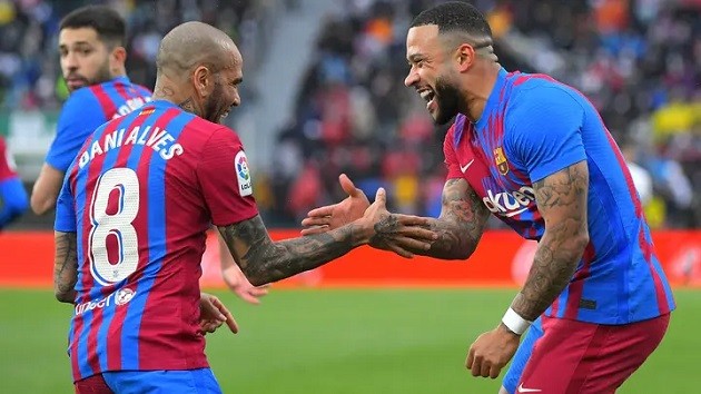 Dani Alves: Mixed Reactions After Fans Learned Memphis Depay Paid for Ex Barca Star’s Bail From Jail - Bóng Đá