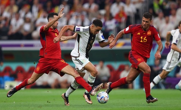Rodri khiến Barcelona lẫn Real Madrid tiếc nuối? - Bóng Đá