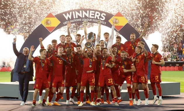 Vì EURO 2024, cựu sao Barca từ bỏ lời hẹn với Messi? - Bóng Đá