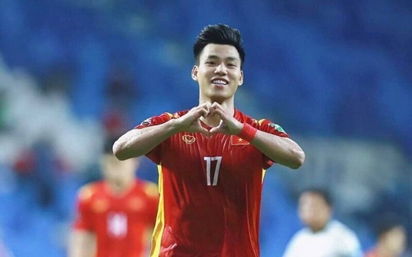 Chia tay hai cái tên chất lượng, giải pháp nào cho ĐT Việt Nam - Bóng Đá