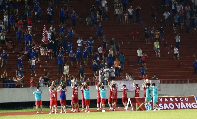 VFF điều chỉnh luật, phạt 1 CLB Việt Nam 5 triệu - Bóng Đá