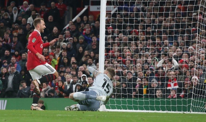 Chỉ với 1 trận, Wan-Bissaka lập tức khiến Ten Hag 'quay xe'? - Bóng Đá