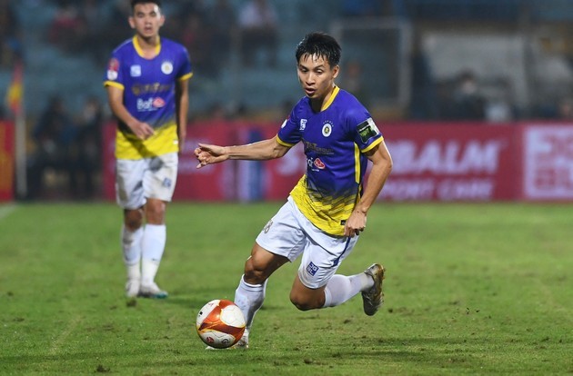 HAGL vs Thanh Hóa; Công Phượng lo bị HLV Troussier bỏ rơi - Bóng Đá