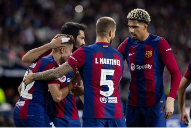 Thần đồng bắn phá, Barca giữ chắc ngôi đầu - Bóng Đá