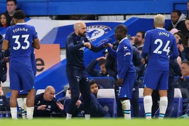 Kante mùa này: 5 trận 4 HLV - Bóng Đá