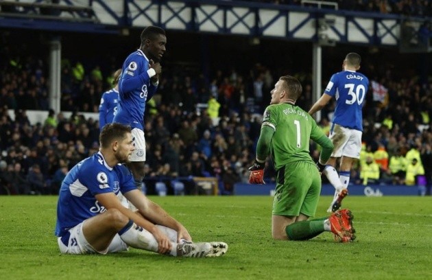 Man City và Everton đặt ra bài kiểm tra cho Premier League - Bóng Đá