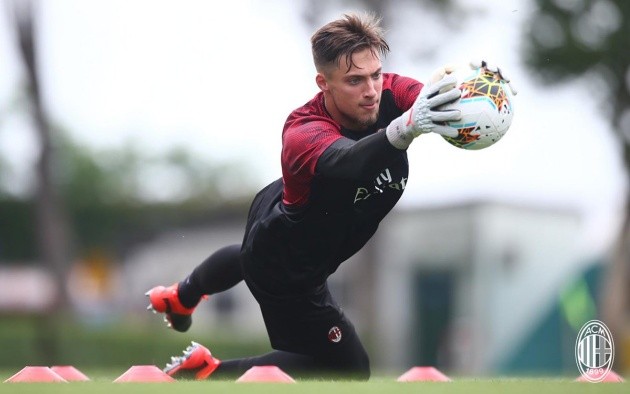 Những bản hợp đồng cho mượn của AC Milan đang thi đấu ra sao? - Bóng Đá