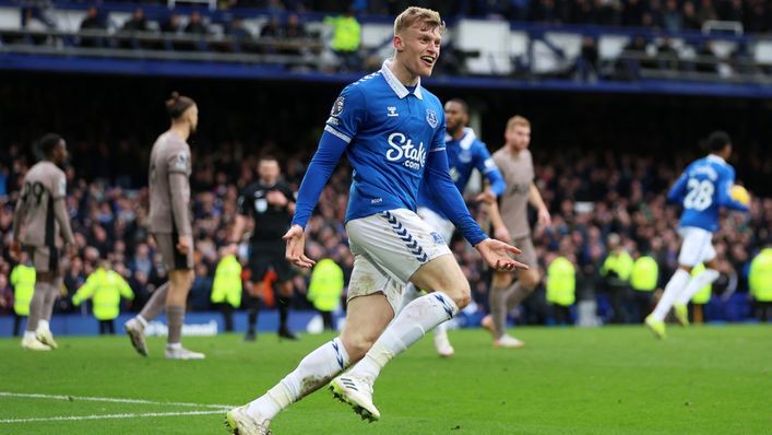 Man Utd 'lead race' for £50m Premier League defender loved by Tottenham and Real Madrid - Bóng Đá