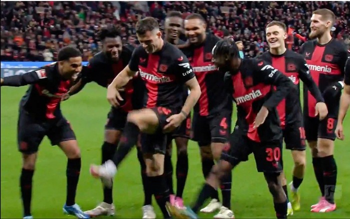 Cựu đội trưởng Arsenal khiến Bayer Leverkusen hú hồn - Bóng Đá