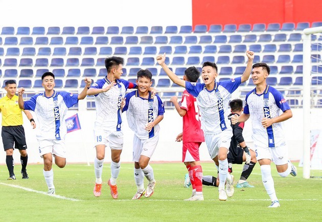 Tuổi trẻ nông nỗi và sự răn đe đáng suy ngẫm của người thầy tại U15 SLNA - Bóng Đá