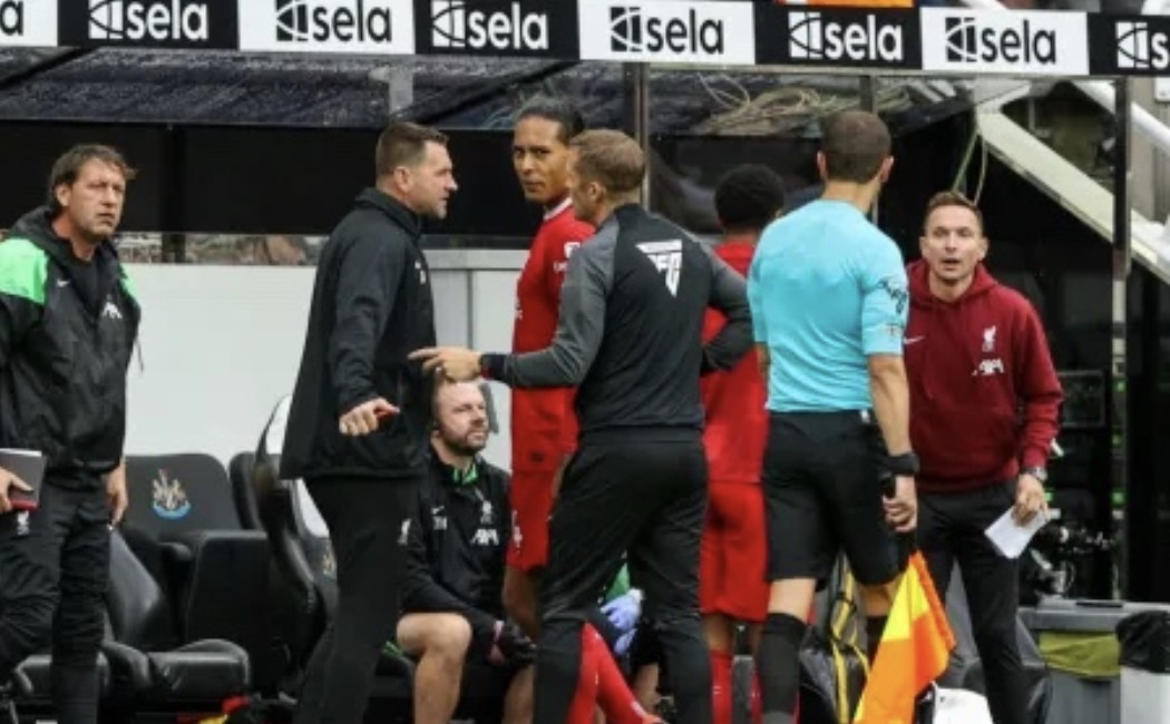 Van Dijk could face further punishment - Bóng Đá