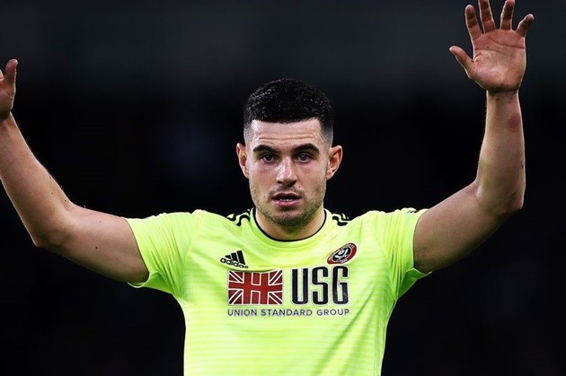 Ancelotti để mắt đến John Egan - Bóng Đá