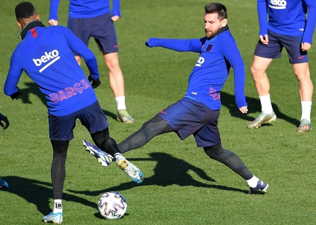 Todibo : “At Barcelona they didn’t allow us to touch Messi in training. It sounds crazy, but it’s true. We had to be careful” - Bóng Đá