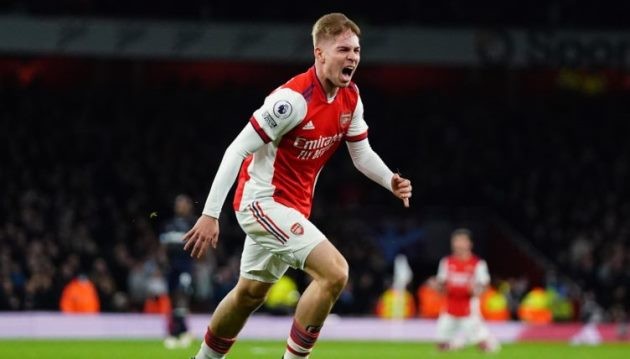 How Emile Smith Rowe compares with Kevin De Bruyne in 2021-22 - Bóng Đá