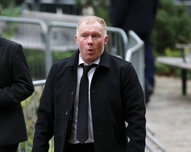 Solskjaer xuất hiện trong ngày trong đại ở Old Trafford - Bóng Đá