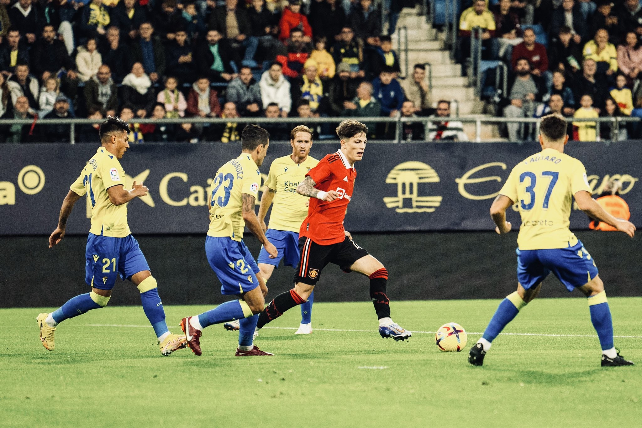 Đấu Betis, Man Utd ra sân với đội hình nào? - Bóng Đá