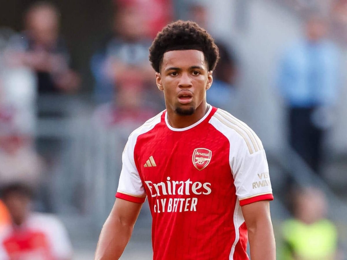 Mikel Arteta urges Ethan Nwaneri to seize Arsenal chance after signing first professional contract - Bóng Đá