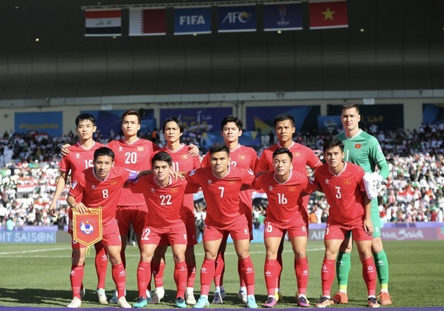 'Ông Troussier phá nát di sản của thầy Park'; 'Thế hệ vàng của Việt Nam sắp tàn lụi' - Bóng Đá