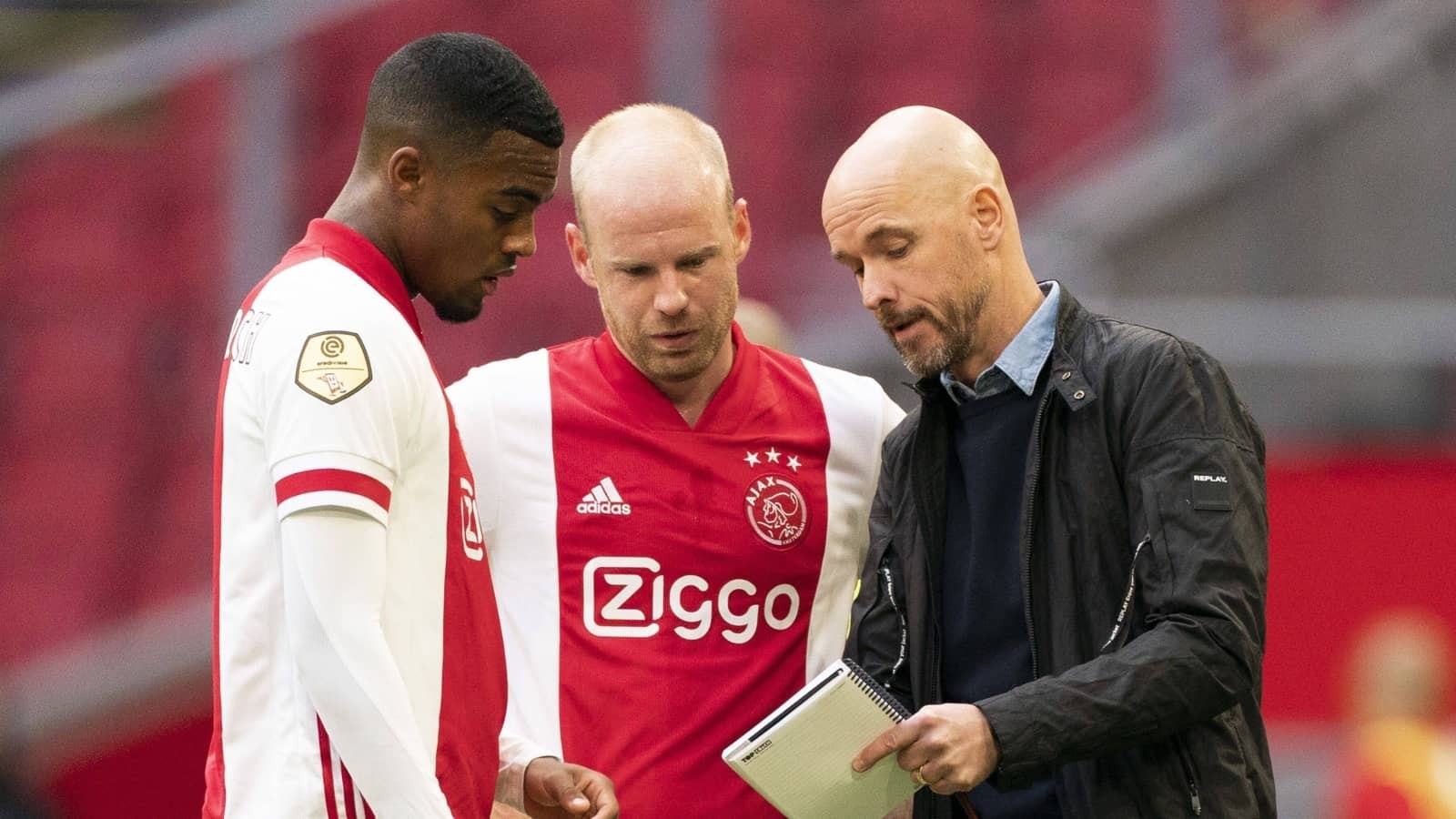 Nhân sự hiện tại của M.U không phù hợp với triết lý của Ten Hag - Bóng Đá